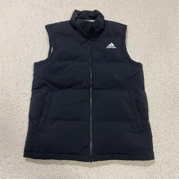 아디다스 블랙 패딩 조끼