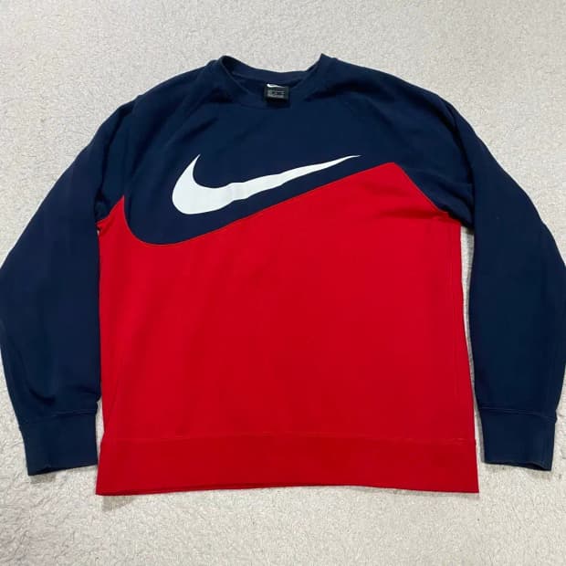 나이키 스우시 맨투맨 네이비/레드 xl 105