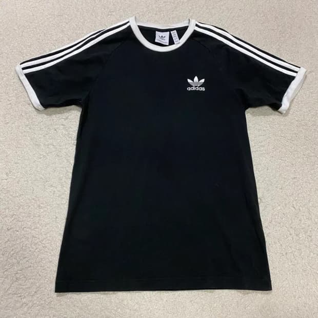 아디다스 반팔티 블랙 m