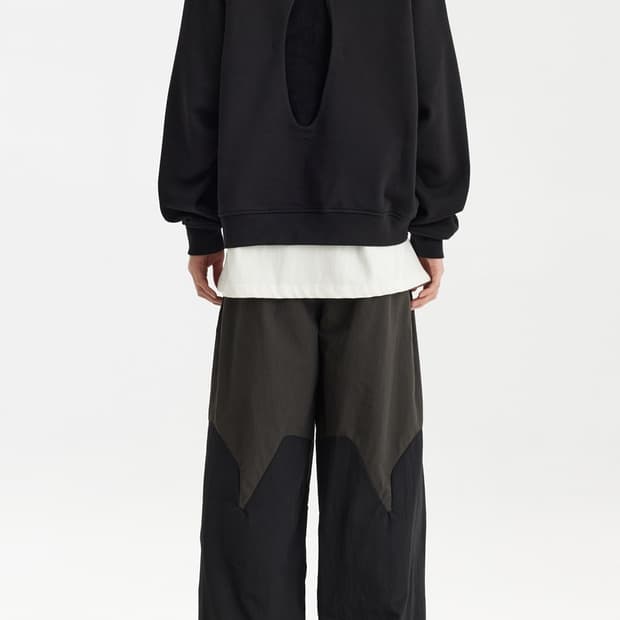 [L] JLAL 코튼 절개 스웻셔츠 맨투맨 블랙