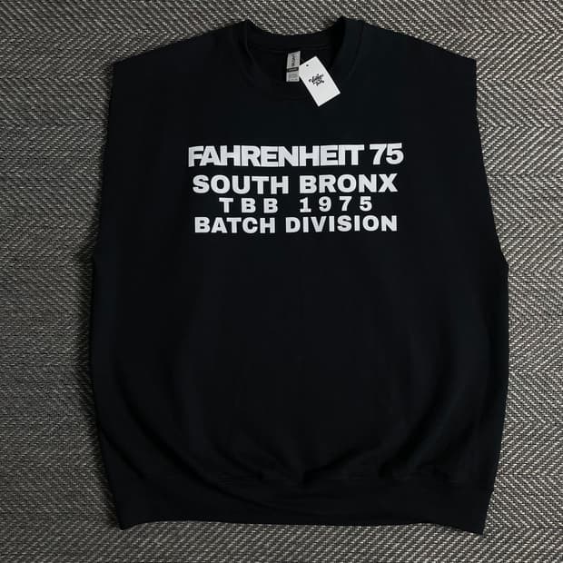 길단 빈티지 레터링 박시핏 슬리브리스o 3666