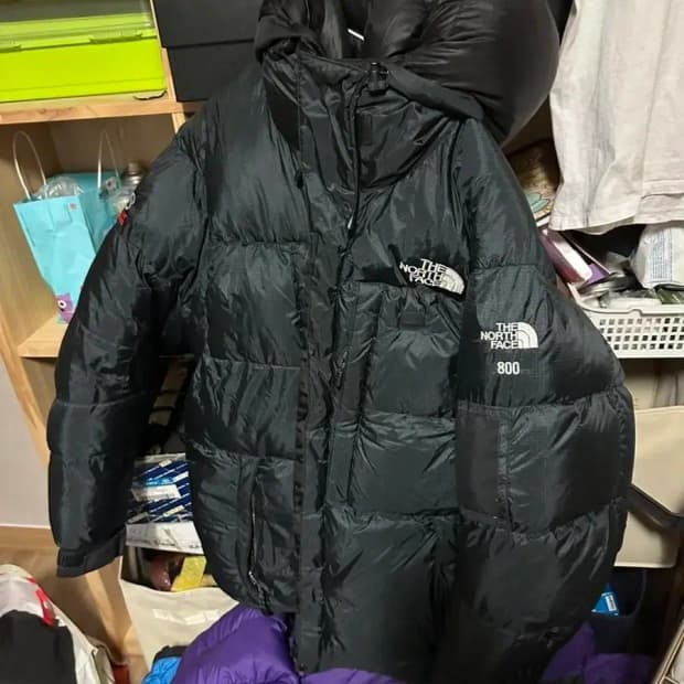 노스페이스 발토로 패딩 블랙 L 팝니다