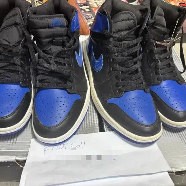 나이 에어 조던 1  2001 로얄블루 신품