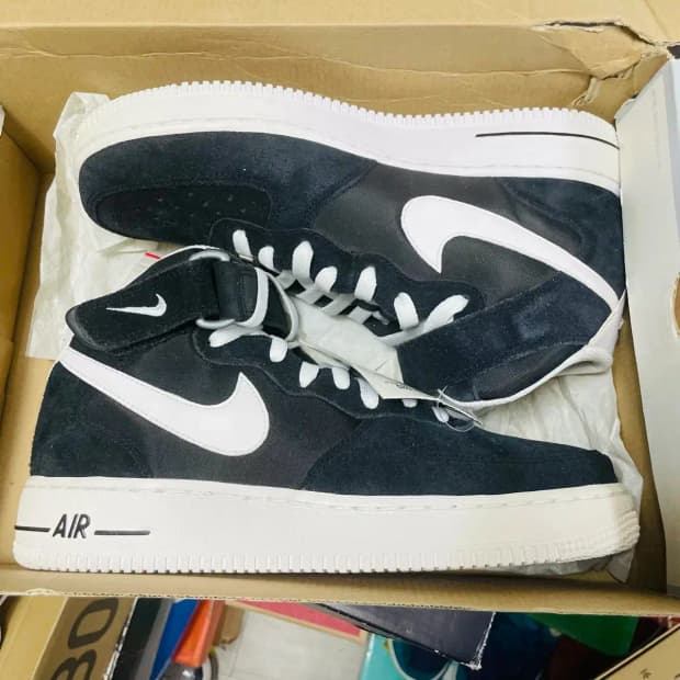 나이키 에어 포스1 미드 2016 미사용