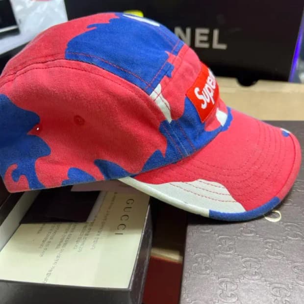 슈프림 멀티카모 캠프캡