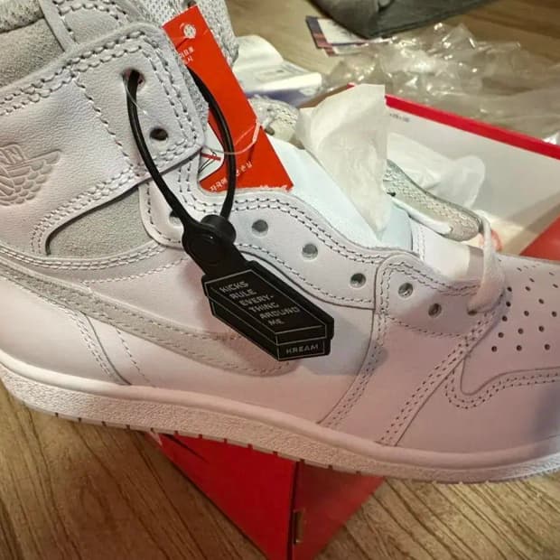 나이키 에어조던 1 85 뉴트럴 그레이 260 새재품