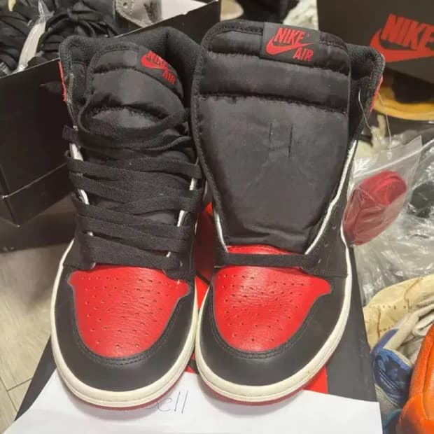 나이키 에어조던1 브레드토 260