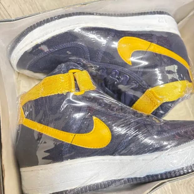 [260] 나이키 AIR FORCE 1 CVS 하이 남노 신품