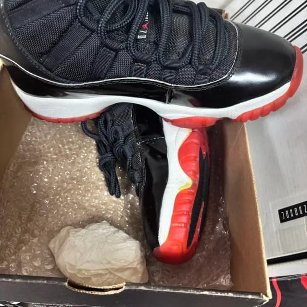 나이키 에어 조던11 원판 신품
