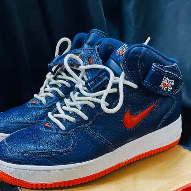 나이키 에어 포스 1 mid sc NYC 곤주