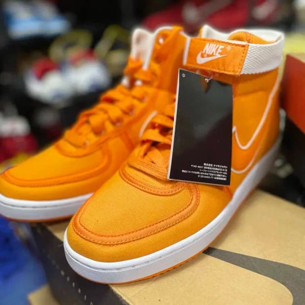 나이키 반달 하이 오렌지 리미티드 신품