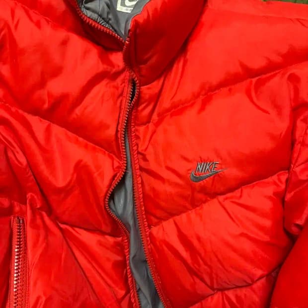 삼나스포츠 나이키 레드 빈티지 패딩 xl