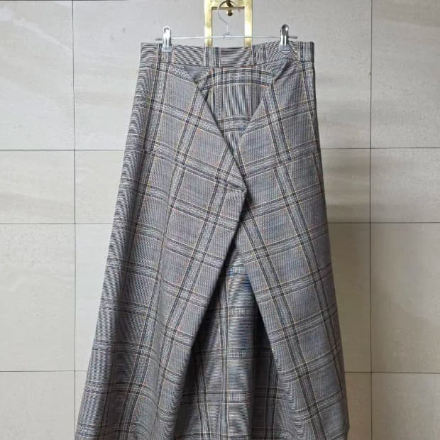 비비안웨스트우드 체크 스커트