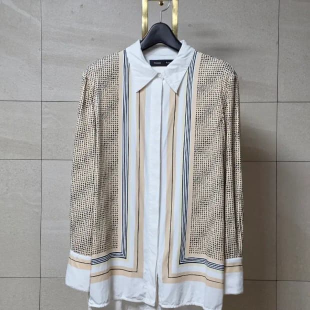 프로엔자슐러 패턴 블라우스