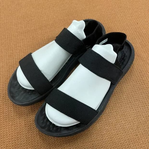 크록스 라이트라이드 샌들 W8 G06257