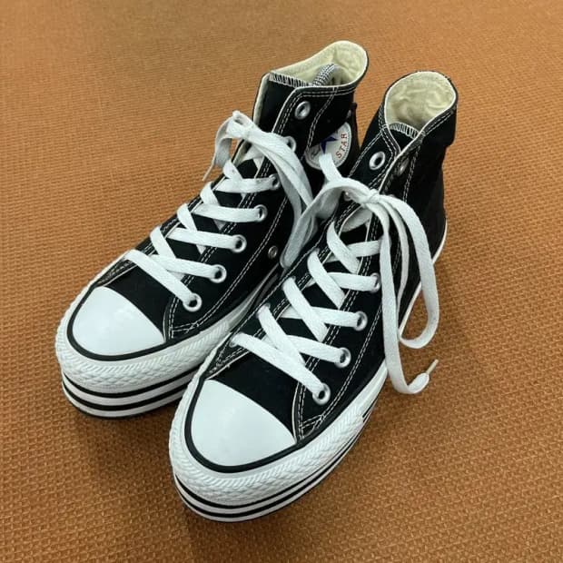 컨버스 척테일러 올스타 플랫폼 하이 스니커즈 운동화 235 G06743