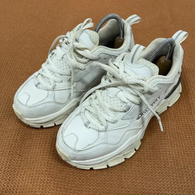 디스커버리 버킷 디워커 V2 스니커즈 운동화 235 G08843