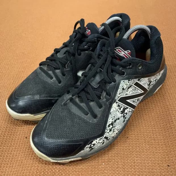 뉴발란스 4040 포인트화 야구화 운동화 260 G08873