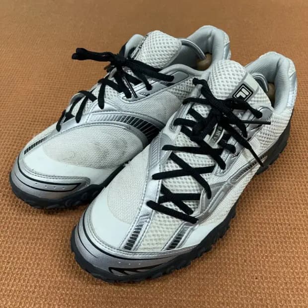 필라 에샤페 MS v2 스니커즈 280 G08901