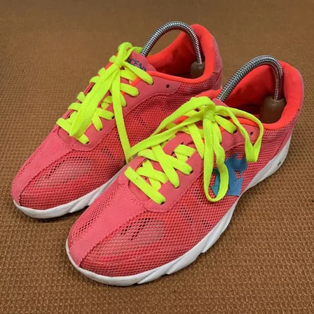 데상트 캐주얼 코랄 스니커즈 운동화 240 G08949