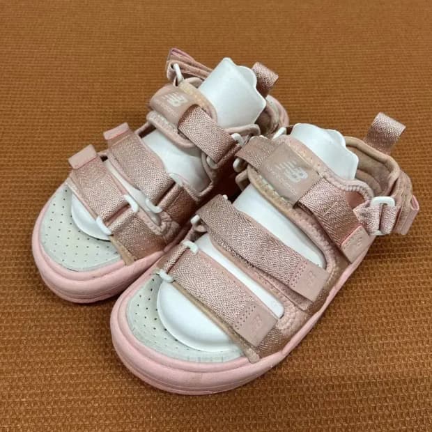 뉴발란스 카라반 샌들 230 G06858