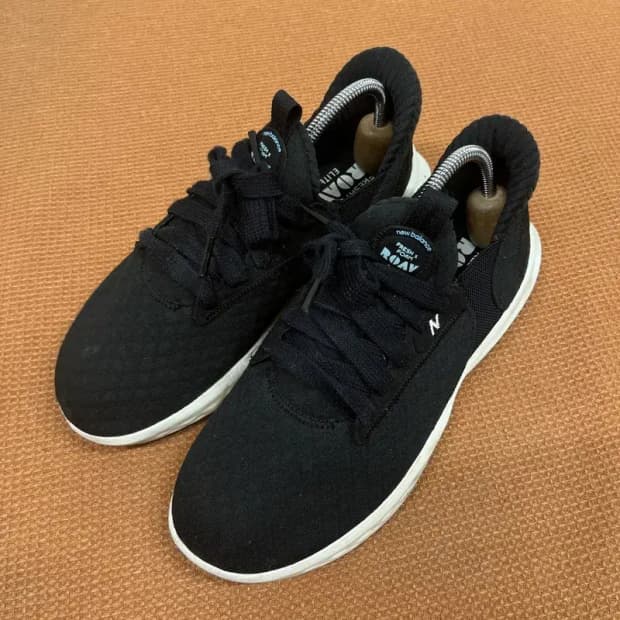 뉴발란스 프레쉬 폼 로브 스니커즈 운동화 245 G07331