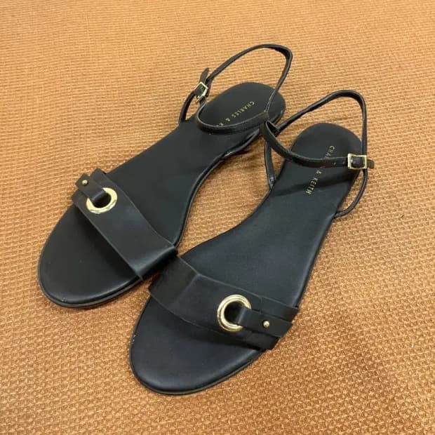 찰스앤키스 스트랩 샌들 37 G07489