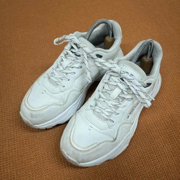 디스커버리 화이트 어글리슈즈 운동화 신발 240 G07614