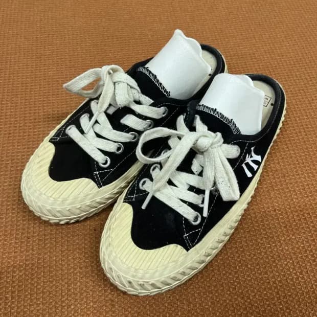 MLB 우먼스 블랙 뮬 스니커즈 신발 240 G07638