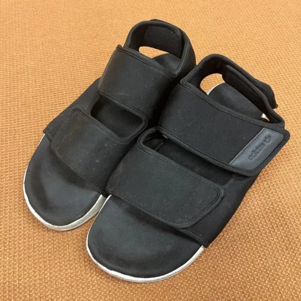 아디다스 아딜렛 3.0 샌들 265 G07667