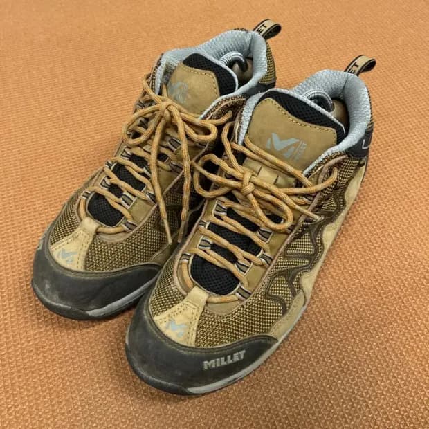 밀레 고어텍스 트레킹화 등산화 UK7.5 G07824