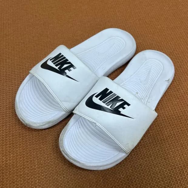 나이키 빅토리 원 슬라이드 슬리퍼 240 G07793