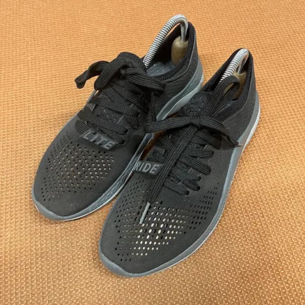 크록스 라이트라이드 360 페이서 운동화 W7 G08035