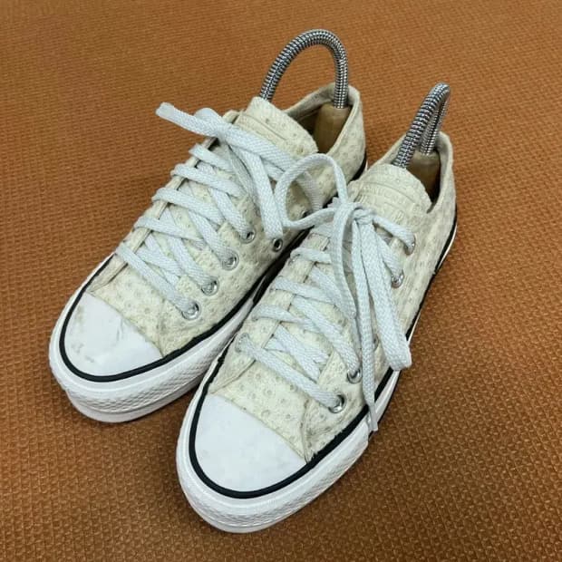 컨버스 척테일러 올스타 리프트 브로더리 스니커즈 220 G08132