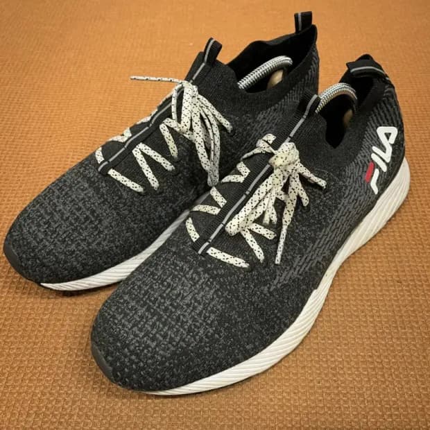 필라 FILA 블랙 니트 운동화 남자 신발 270 G08471