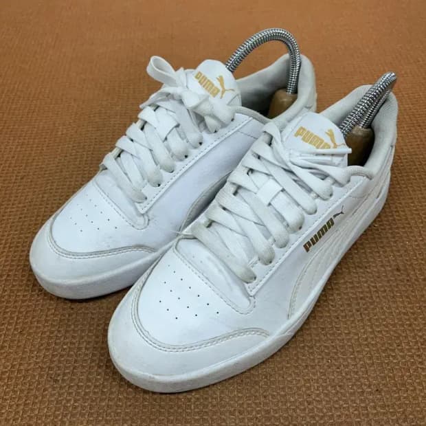 푸마 셔플 화이트 골드 스니커즈 신발 230 G08636
