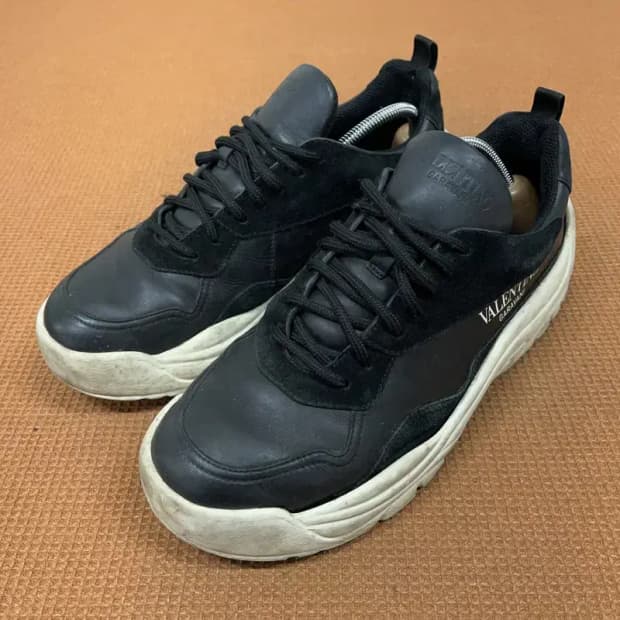 발렌티노 정품 반시 검흰 스니커즈 운동화 260 G08656