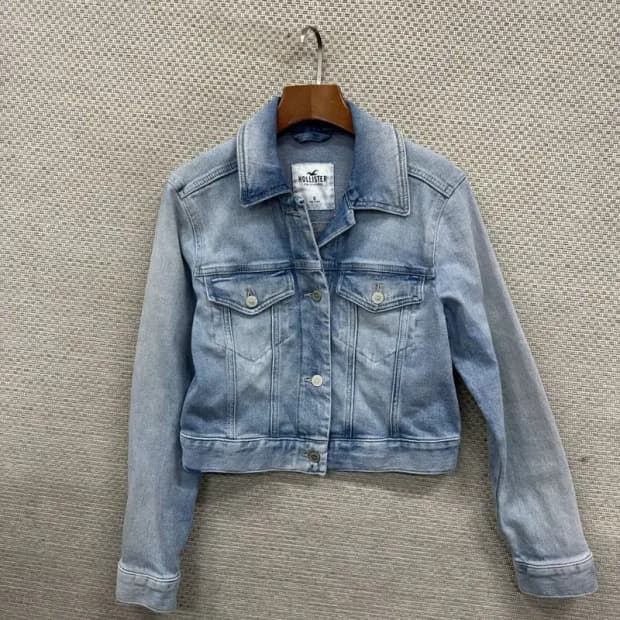 홀리스터 캐주얼 워싱 연청 크롭 데님자켓 S M08802