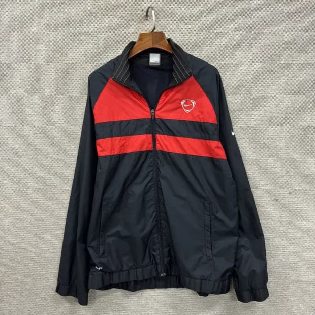 나이키 올드스쿨 스톰핏 자수로고 바람막이 자켓 L M09070