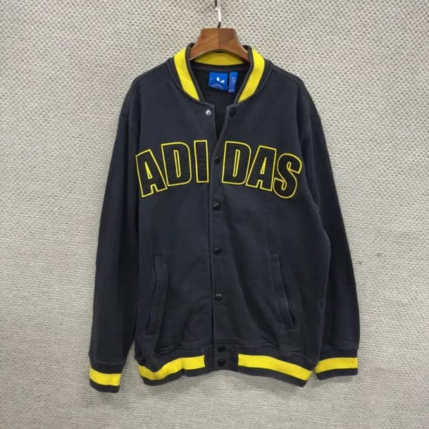 아디다스 센터자수 배색 바시티 자켓 M M08938