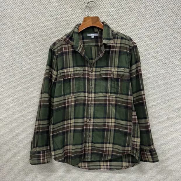유니클로 카키 캐주얼 체크 셔츠 M M09912