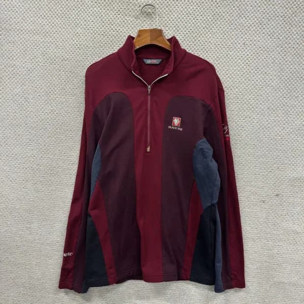 블랙야크 아웃도어 자수로고 반집업 긴팔티 100 M10407