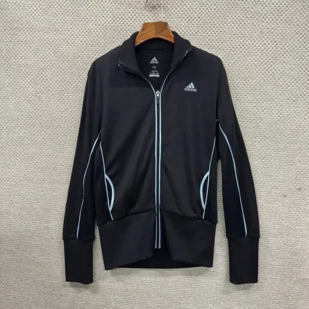 아디다스 캐주얼 삼선로고 트랙탑 져지 집업 100 M10404