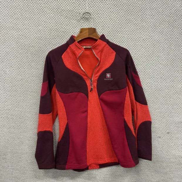 블랙야크 아웃도어 반집업 긴팔티 95 M10273