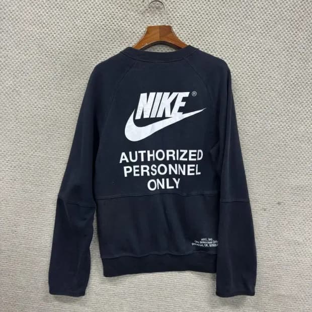 나이키 캐주얼 백로고 스웻셔츠 맨투맨 S M10629