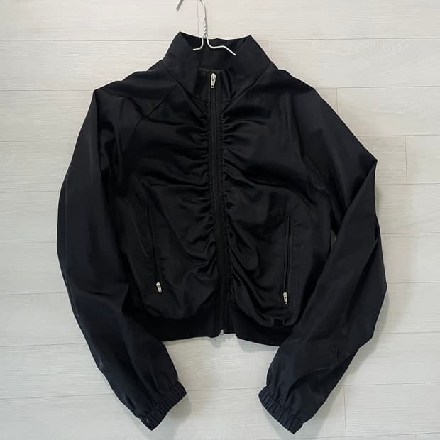 블랙업 셔링 집업