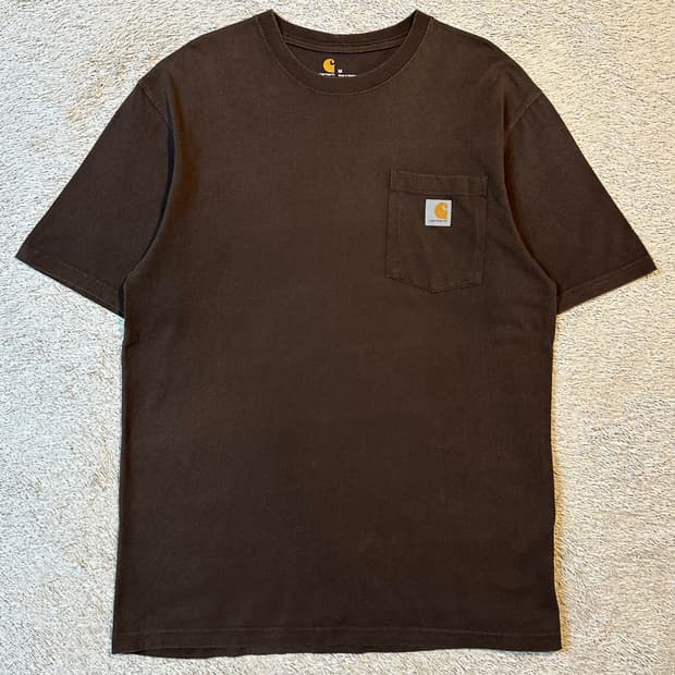 칼하트 CARHARTT 오리지널핏 포켓 반팔 티셔츠 브라운