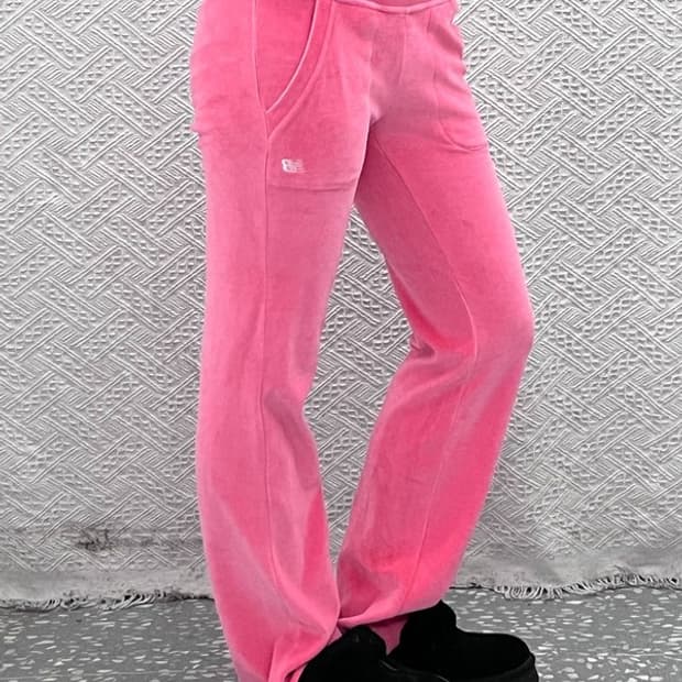 뉴발란스 Y2K 대장급 레트로 핑크 벨벳 트레이닝 팬츠 S C10761