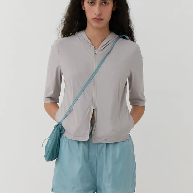 아모멘토 glossy banding shorts (dark blue)