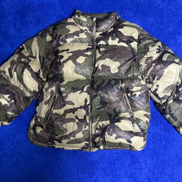 스투시 링클 나일론 다운 푸퍼 우드랜드 카모S